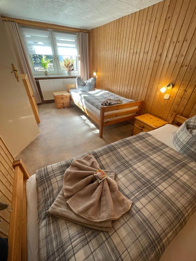 Christels Ferienwohnung 1 In Thale Mit Sonnenterrasse Und Grill Eksteriør bilde
