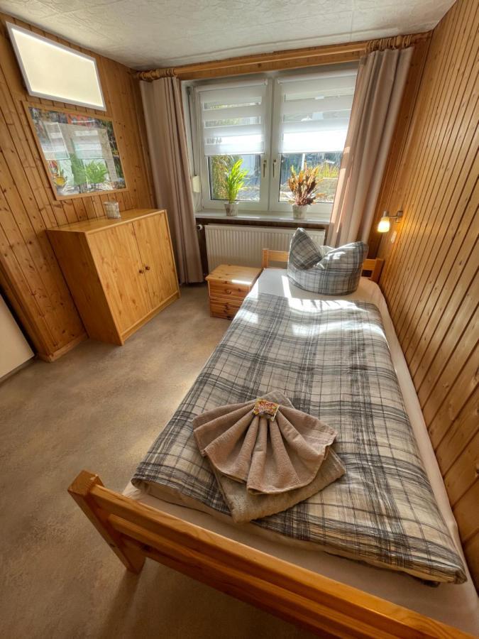 Christels Ferienwohnung 1 In Thale Mit Sonnenterrasse Und Grill Eksteriør bilde