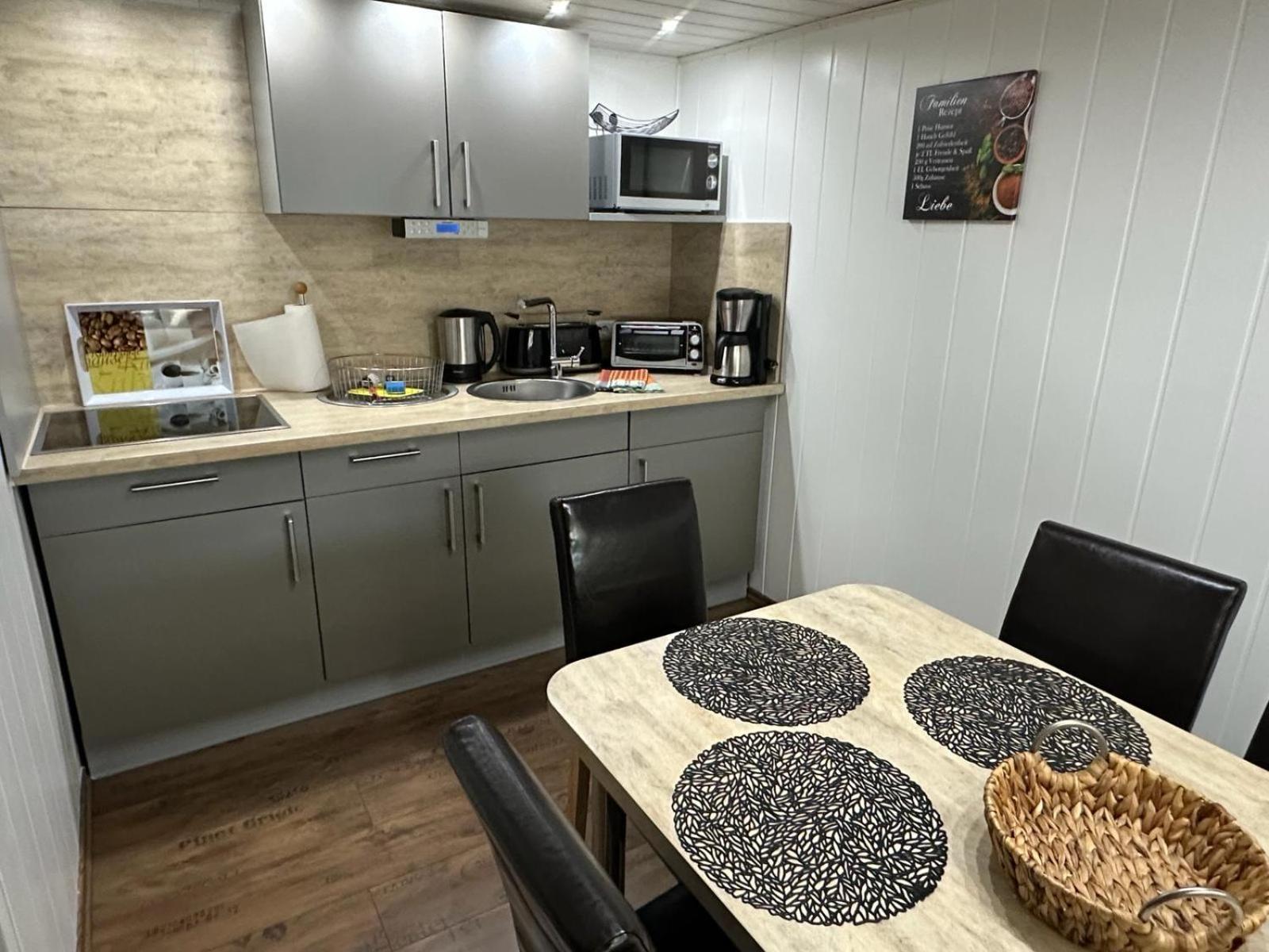 Christels Ferienwohnung 1 In Thale Mit Sonnenterrasse Und Grill Eksteriør bilde