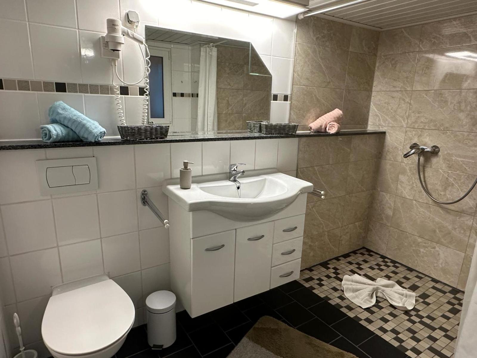 Christels Ferienwohnung 1 In Thale Mit Sonnenterrasse Und Grill Eksteriør bilde